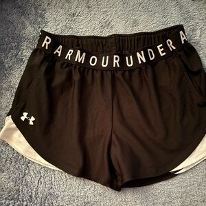 Under Armour Women's Black and White Athletic Shorts S/M